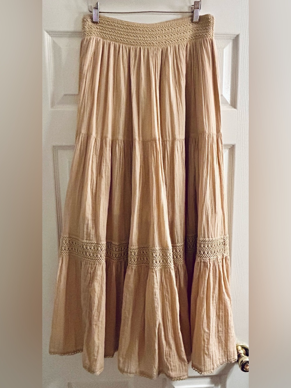 New! aerie Beige Tiered Crochet-Trim Maxi Skirt
